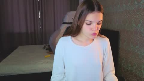 Merry online show from 09/30/25, 01:32