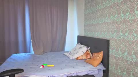 Merry online show from 10/15/25, 01:39