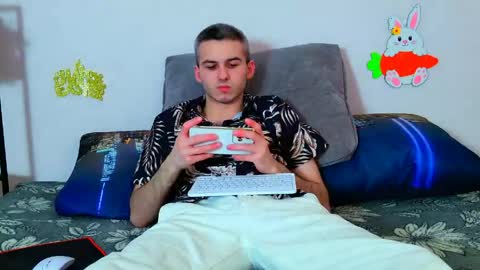 magic_storms online show from 04/13/26, 07:08