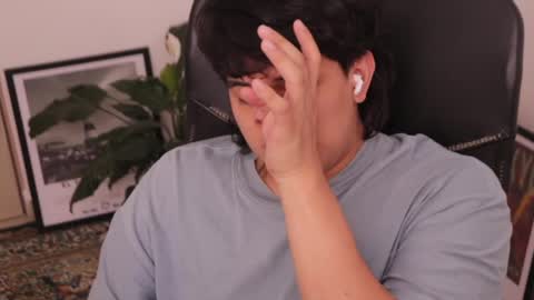 Tony Hoffa online show from 04/15/26, 08:20