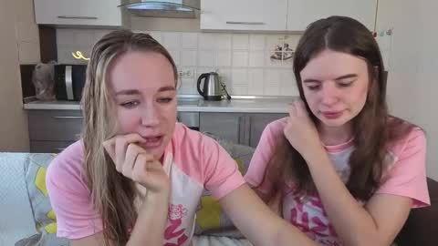 Snapshot of magical_mermaids chatting on 09/29/25, 06:07 Alice online show from 09/29/25, 06:07