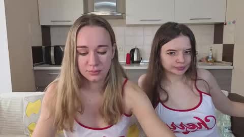 Snapshot of magical_mermaids chatting on 10/29/25, 06:15 Alice online show from 10/29/25, 06:15