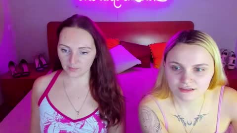 Snapshot of magiceyess chatting on 02/02/25, 07:20 Lili and Bella online show from 02/02/25, 07:20