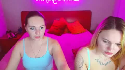 Snapshot of magiceyess chatting on 03/01/25, 10:24 Lili and Bella online show from 03/01/25, 10:24
