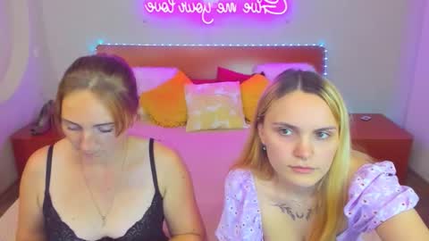 Snapshot of magiceyess chatting on 09/13/25, 06:40 Lili and Bella online show from 09/13/25, 06:40