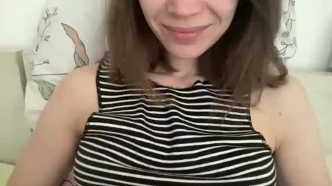 magicgirl50053 online show from 02/04/26, 10:21