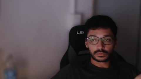 Snapshot of magicjawn chatting on 10/08/25, 04:21 magicjawn online show from 10/08/25, 04:21