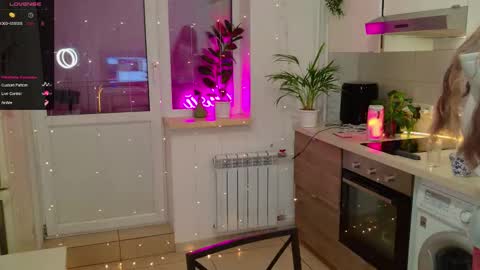 MagicLove online show from 12/15/25, 09:35