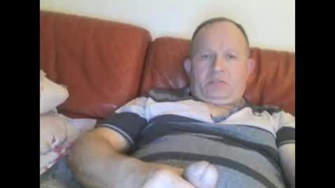 Snapshot of magicman250 chatting on 10/05/25, 10:29 magicman250 online show from 10/05/25, 10:29