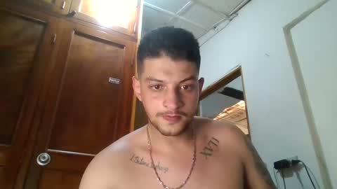 Snapshot of magico_9809 chatting on 01/31/25, 05:32 BRAYAN online show from 01/31/25, 05:32