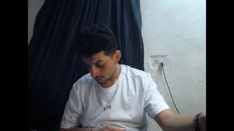 Snapshot of magico_9809 chatting on 10/10/25, 02:10 BRAYAN online show from 10/10/25, 02:10