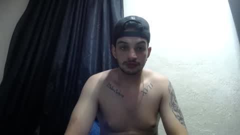 Snapshot of magico_9809 chatting on 10/13/25, 11:43 BRAYAN online show from 10/13/25, 11:43