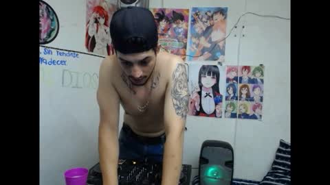 Snapshot of magico_9809 chatting on 01/12/26, 04:07 BRAYAN online show from 01/12/26, 04:07