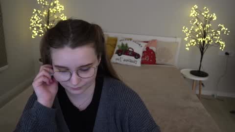 Emily online show from 01/06/25, 05:59