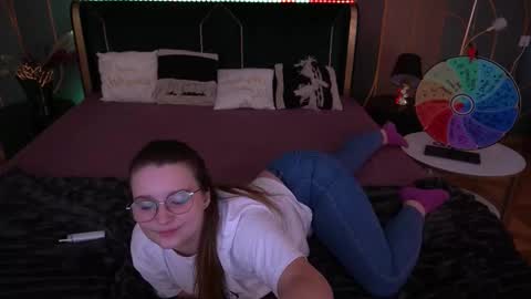 Emily online show from 10/10/25, 01:21