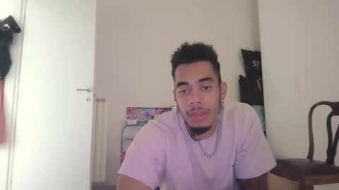 Snapshot of magicsempai chatting on 12/16/24, 12:06 Magicsempai online show from 12/16/24, 12:06