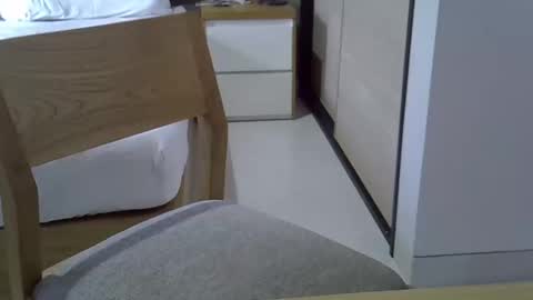 Snapshot of magicstick3003 chatting on 03/10/25, 09:21 Eli online show from 03/10/25, 09:21