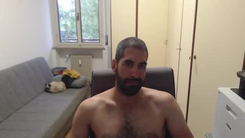 Snapshot of magistermat_ chatting on 09/12/25, 04:18 Magister online show from 09/12/25, 04:18