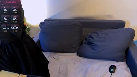 Jade online show from 02/23/26, 01:47