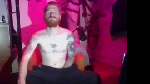 Snapshot of magnetic77slav chatting on 10/19/25, 03:51 magnetic77slav online show from 10/19/25, 03:51