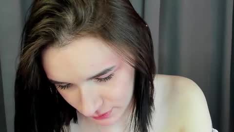 Snapshot of magnetic_maya chatting on 01/10/26, 12:18 Ronnie online show from 01/10/26, 12:18