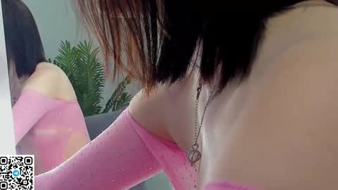 Snapshot of magnetic_maya chatting on 01/13/26, 04:07 Ronnie online show from 01/13/26, 04:07