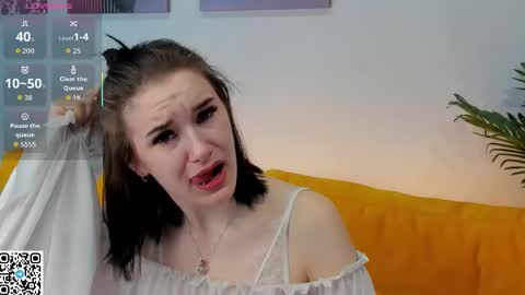 Snapshot of magnetic_maya chatting on 01/15/26, 04:39 Ronnie online show from 01/15/26, 04:39