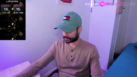 Snapshot of magnus_king chatting on 11/14/25, 01:15 online show from 11/14/25, 01:15