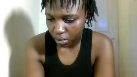 Snapshot of magyc_peach chatting on 03/31/26, 12:05 magyc_peach online show from 03/31/26, 12:05