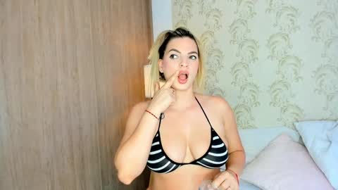Snapshot of mahia_montenegr chatting on 05/11/26, 08:28 Mahia online show from 05/11/26, 08:28