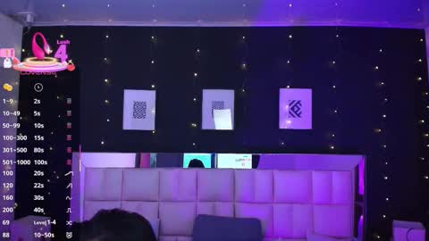 Snapshot of mahia_queen chatting on 10/29/25, 11:45 Dani online show from 10/29/25, 11:45