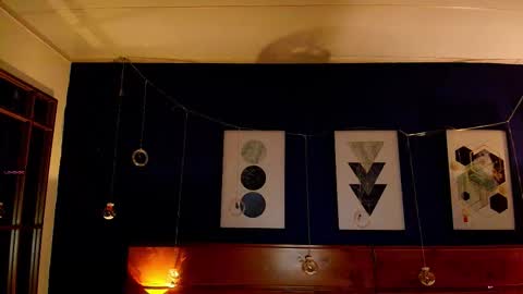 Snapshot of mahia_queen chatting on 11/26/25, 11:11 Dani online show from 11/26/25, 11:11