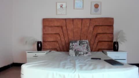 Snapshot of mahiasmith13 chatting on 01/31/25, 01:23 MAHIA online show from 01/31/25, 01:23