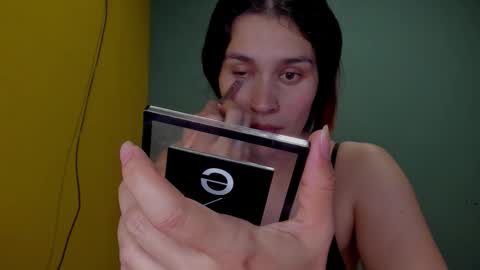 Snapshot of mahiia_1 chatting on 11/09/25, 09:46 Mahiia online show from 11/09/25, 09:46