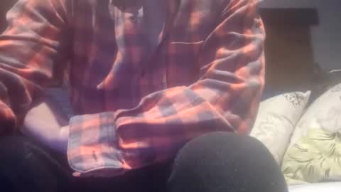 Snapshot of maho0 chatting on 10/09/25, 06:11 maho0 online show from 10/09/25, 06:11