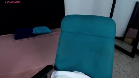 Maia online show from 12/09/24, 12:51