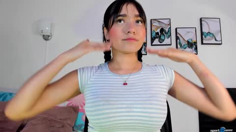 Snapshot of maia_w10 chatting on 02/06/25, 12:37 Maia online show from 02/06/25, 12:37