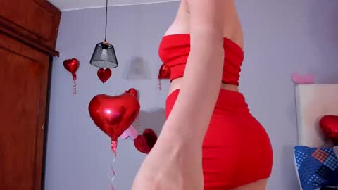 Snapshot of maia_w10 chatting on 02/14/25, 12:57 Maia online show from 02/14/25, 12:57