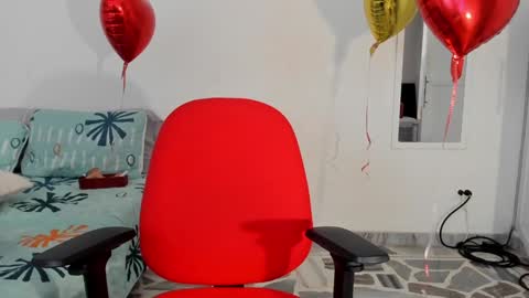 Snapshot of maia_w10 chatting on 02/26/25, 12:49 Maia online show from 02/26/25, 12:49