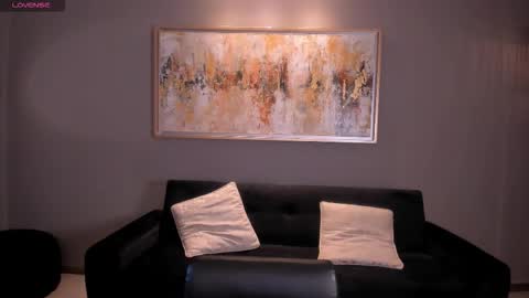  Maia  online show from 09/18/25, 07:16