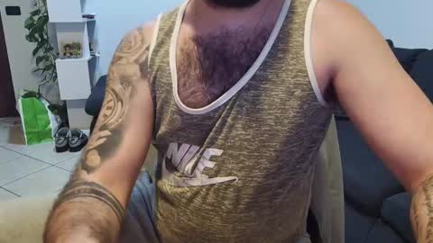 Snapshot of maialinofriuli chatting on 11/29/25, 05:16 maialinofriuli online show from 11/29/25, 05:16