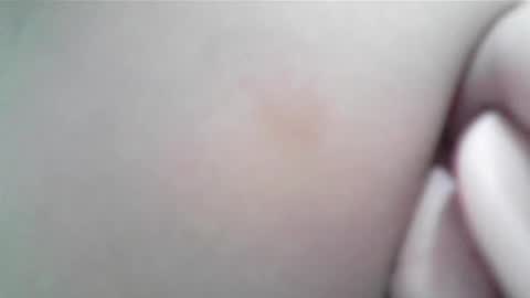 Snapshot of maiarosse_ chatting on 02/10/25, 07:47 MaiaRosse online show from 02/10/25, 07:47