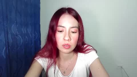 Snapshot of maiarosse_ chatting on 06/11/26, 02:33 MaiaRosse online show from 06/11/26, 02:33