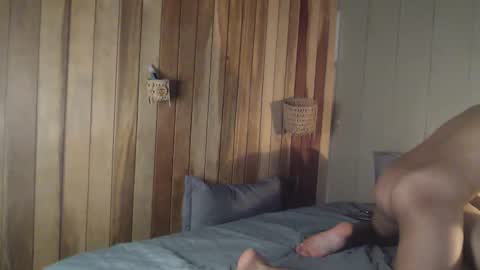 Snapshot of maicom222 chatting on 11/15/25, 07:43 SILVA online show from 11/15/25, 07:43