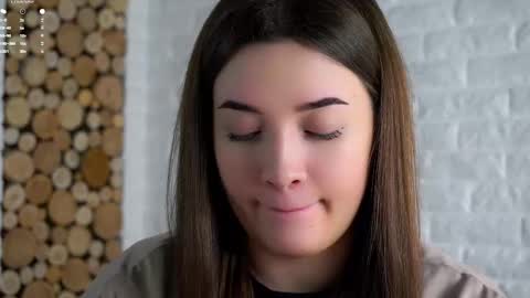 Lucy online show from 02/10/26, 02:04