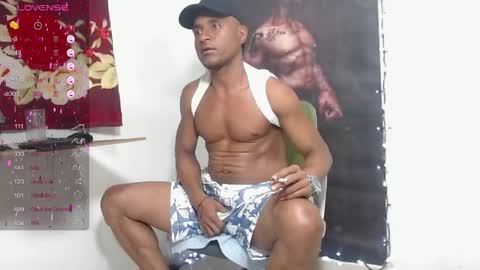 Snapshot of maik_alen chatting on 04/17/26, 01:30 . Maik Alen . online show from 04/17/26, 01:30