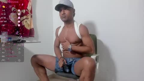 Snapshot of maik_alen chatting on 06/17/26, 11:34 . Maik Alen . online show from 06/17/26, 11:34