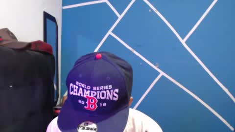 maikjameshot online show from 12/22/25, 06:38