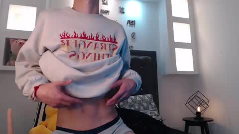 Snapshot of maiky_cooper chatting on 03/05/25, 07:38 Maiky Cooper online show from 03/05/25, 07:38