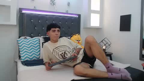 Snapshot of maiky_cooper chatting on 03/10/25, 04:28 Maiky Cooper online show from 03/10/25, 04:28